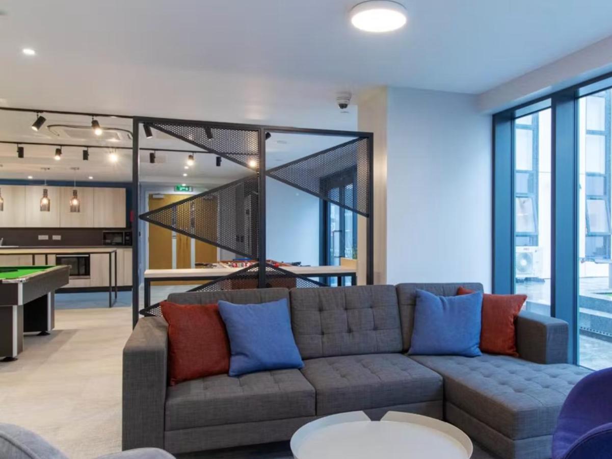 Vibrant Ensuite Rooms, Bournemouth - Sk Ngoại thất bức ảnh